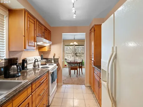 19911 SW Southview Street Beaverton OR 97078