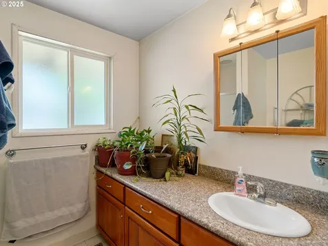 19911 SW Southview Street Beaverton OR 97078