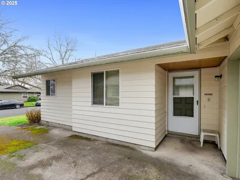 19911 SW Southview Street Beaverton OR 97078