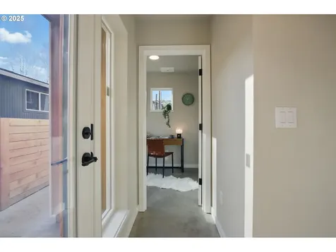 1123 SE Rhone Street Portland OR 97202