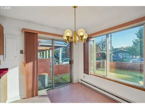 5737 SE Carlton Street Portland OR 97206