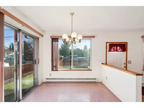 5737 SE Carlton Street Portland OR 97206