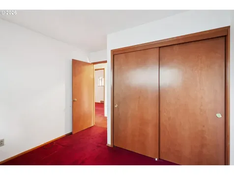 5737 SE Carlton Street Portland OR 97206