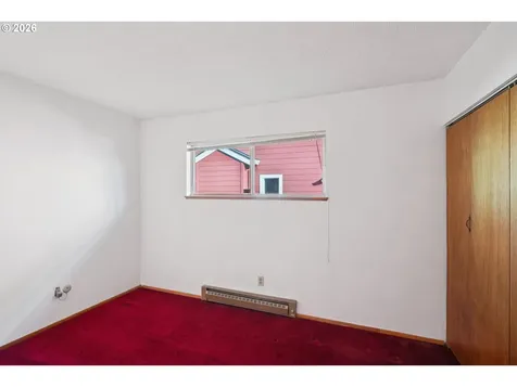 5737 SE Carlton Street Portland OR 97206