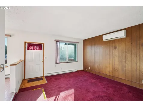 5737 SE Carlton Street Portland OR 97206