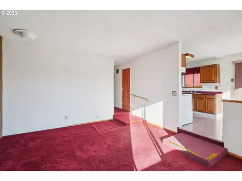 5737 SE Carlton Street Portland OR 97206
