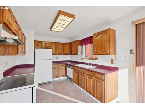 5737 SE Carlton Street Portland OR 97206