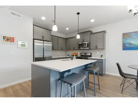 1537 S Camille Place Newberg OR 97132