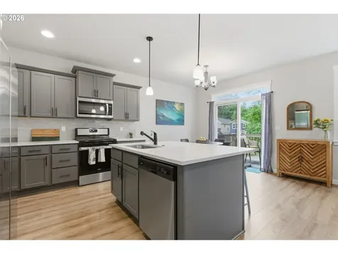 1537 S Camille Place Newberg OR 97132