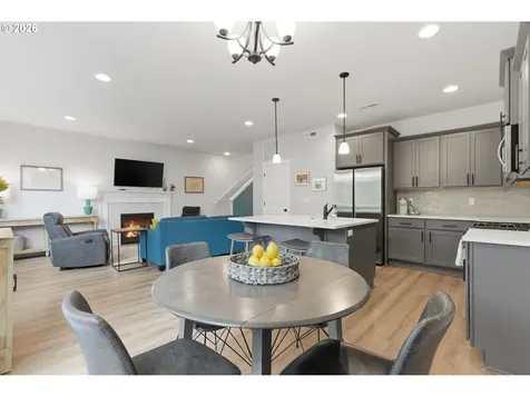1537 S Camille Place Newberg OR 97132