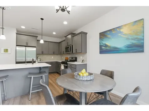 1537 S Camille Place Newberg OR 97132