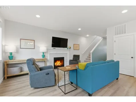 1537 S Camille Place Newberg OR 97132