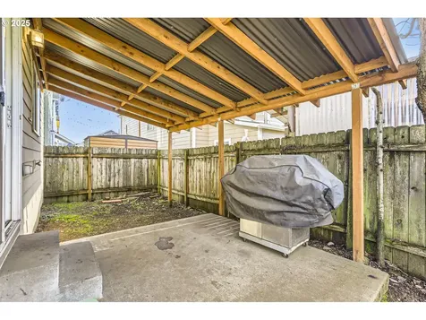 7710 SE Harney Street Portland OR 97206