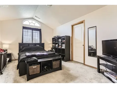 7710 SE Harney Street Portland OR 97206