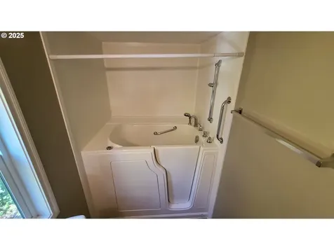 15509 SE Mill Plain Boulevard Vancouver WA 98684