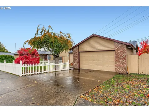 7293 SE Borwick Street Hillsboro OR 97123