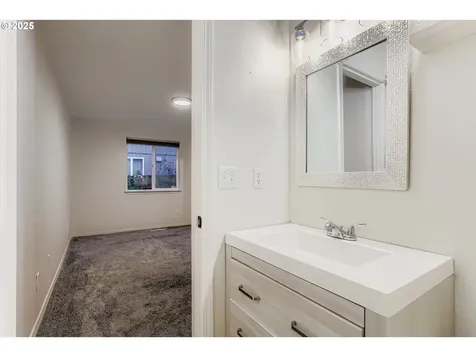 7293 SE Borwick Street Hillsboro OR 97123