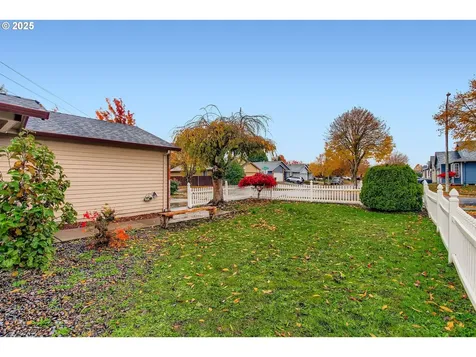 7293 SE Borwick Street Hillsboro OR 97123