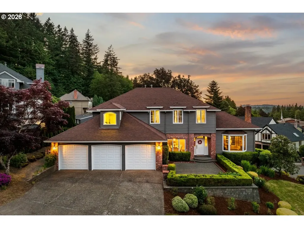 2055 Ridge Pointe Drive Lake Oswego OR 97034