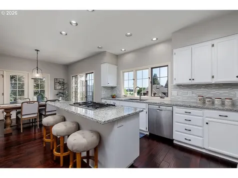 2055 Ridge Pointe Drive Lake Oswego OR 97034