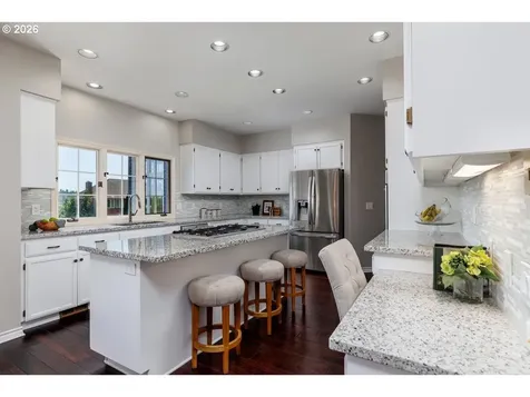2055 Ridge Pointe Drive Lake Oswego OR 97034