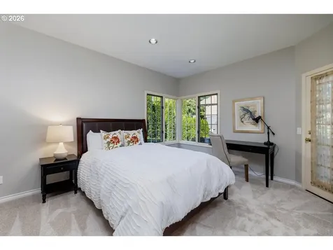 2055 Ridge Pointe Drive Lake Oswego OR 97034