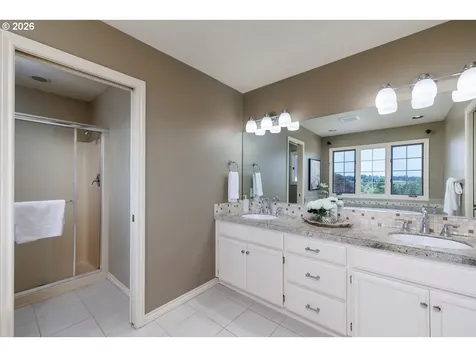 2055 Ridge Pointe Drive Lake Oswego OR 97034