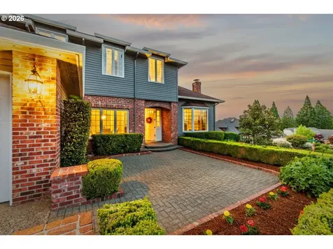 2055 Ridge Pointe Drive Lake Oswego OR 97034