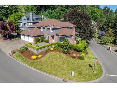 2055 Ridge Pointe Drive Lake Oswego OR 97034
