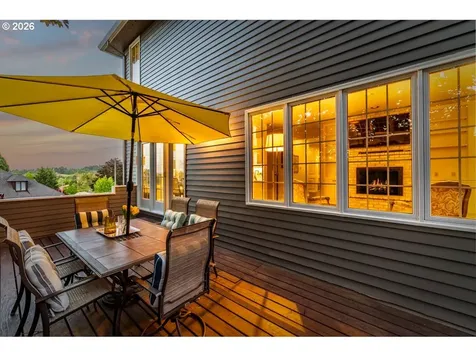 2055 Ridge Pointe Drive Lake Oswego OR 97034