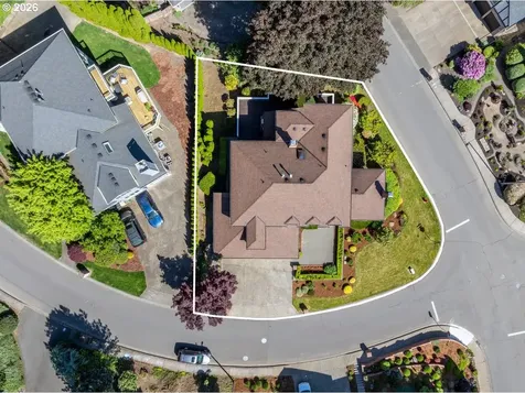 2055 Ridge Pointe Drive Lake Oswego OR 97034
