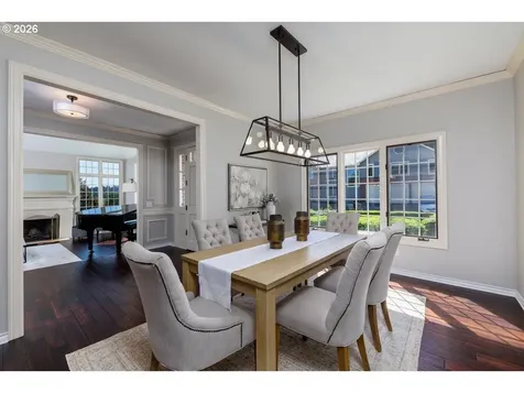 2055 Ridge Pointe Drive Lake Oswego OR 97034
