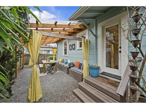 860 N Holland Street Portland OR 97217