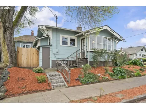 860 N Holland Street Portland OR 97217