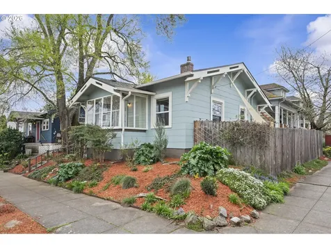 860 N Holland Street Portland OR 97217