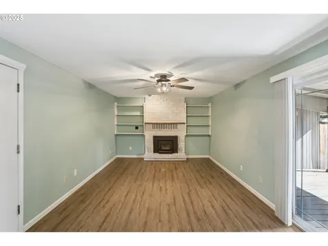 374 NE 34th Place Hillsboro OR 97124