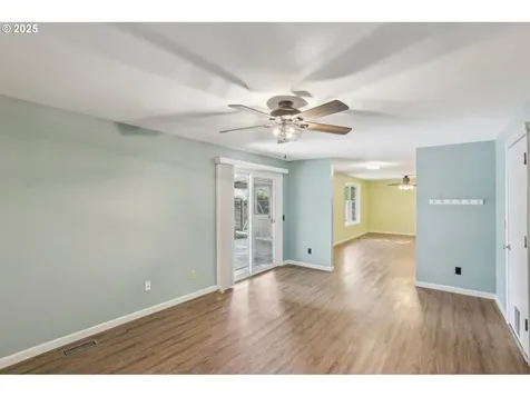 374 NE 34th Place Hillsboro OR 97124
