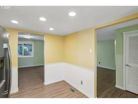 374 NE 34th Place Hillsboro OR 97124