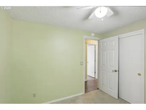 374 NE 34th Place Hillsboro OR 97124