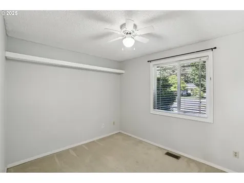 374 NE 34th Place Hillsboro OR 97124