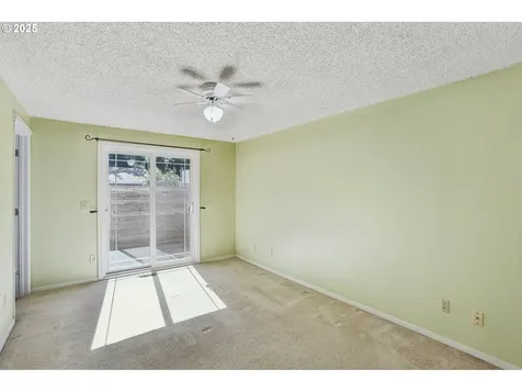 374 NE 34th Place Hillsboro OR 97124