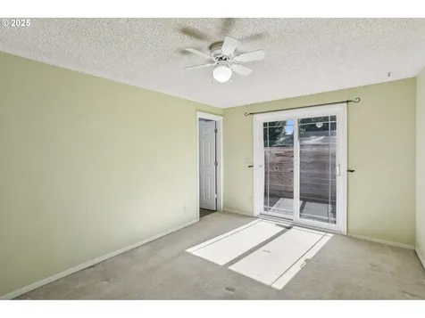 374 NE 34th Place Hillsboro OR 97124