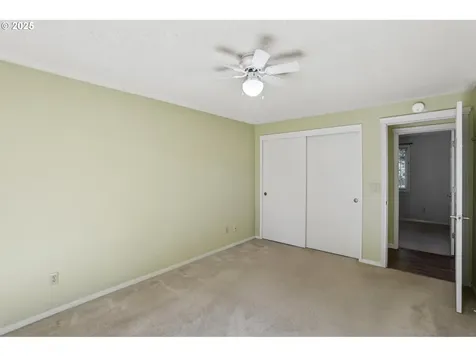 374 NE 34th Place Hillsboro OR 97124