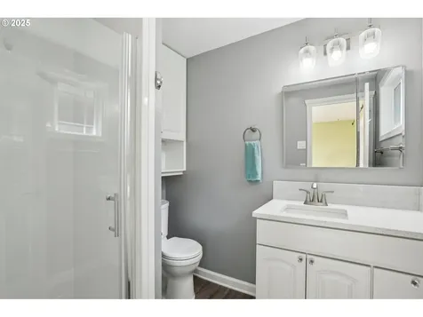 374 NE 34th Place Hillsboro OR 97124