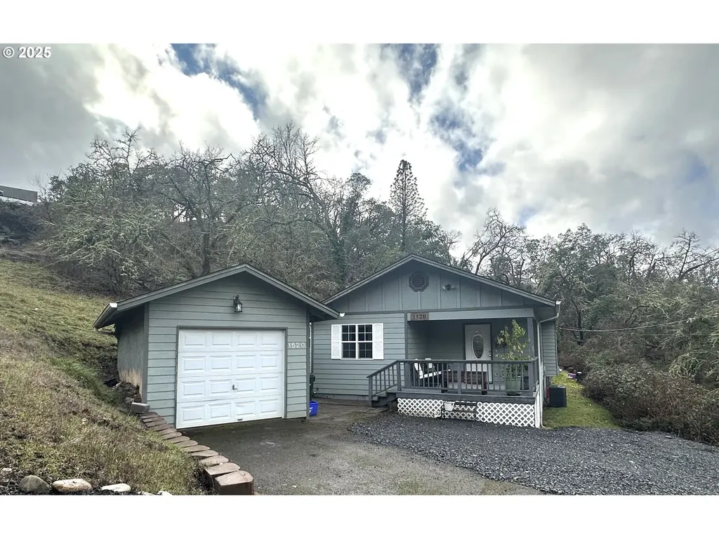 1520 NE Winter Street Roseburg OR 97470