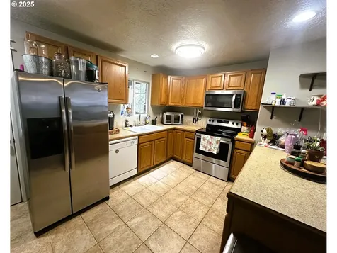 1520 NE Winter Street Roseburg OR 97470