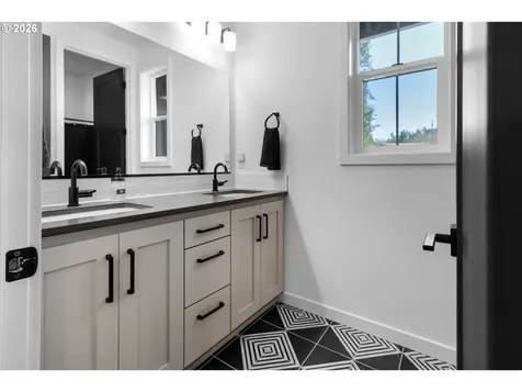 6550 NE Memory Lane Yamhill OR 97148