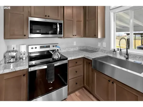 6550 NE Memory Lane Yamhill OR 97148
