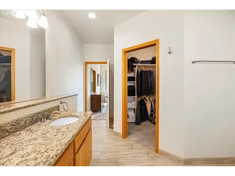 15043 NW Orchard View Road Mcminnville OR 97128