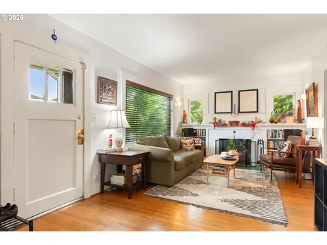3219 SE Francis Street Portland OR 97202